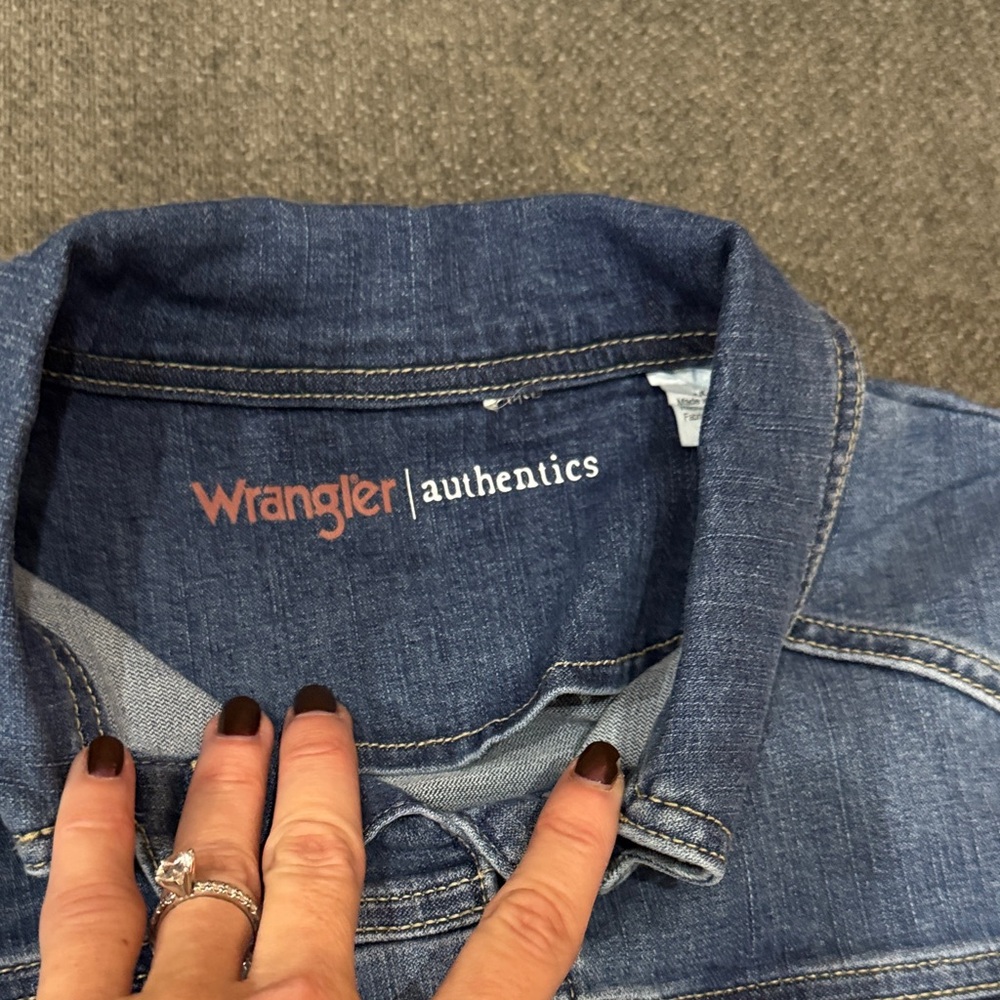 Wrangler Women's Blue Denim Jacket